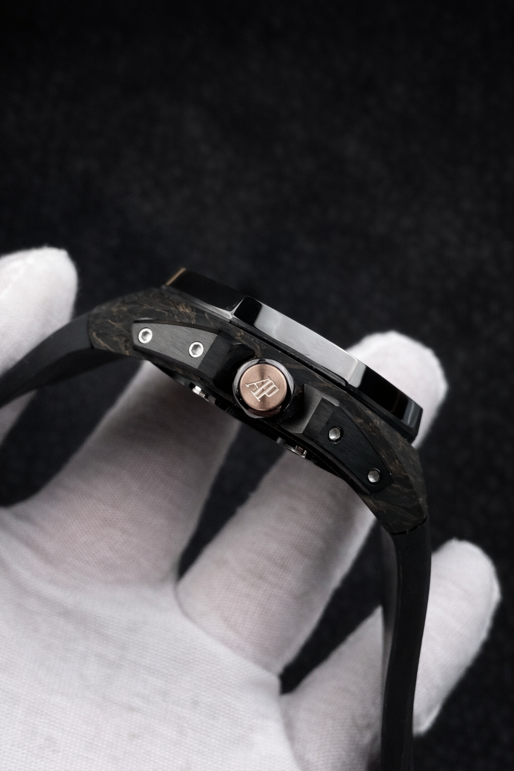 AUDEMARS PIGUET ROYAL OAK FORGED CARBON STYLE