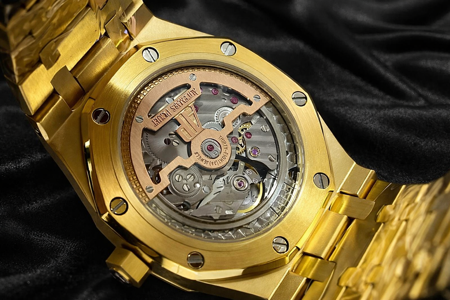 AUDEMARS PIGUET ROYAL OAK GOLD STYLE