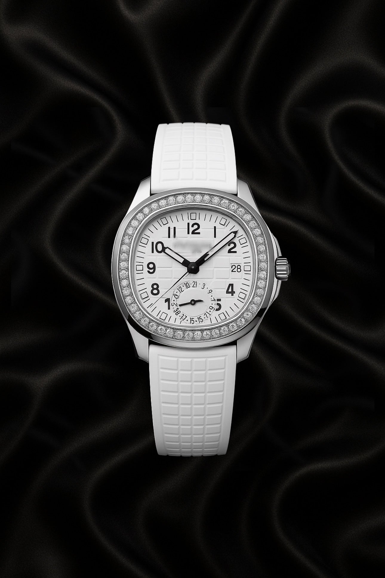 PATEK PHILIPPE QUANAUT STYLE WHITE 38.8mm