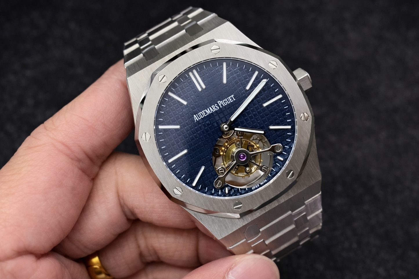 AUDEMARS PIGUET ROYAL OAK FLYING TOURBILLON BLUE 