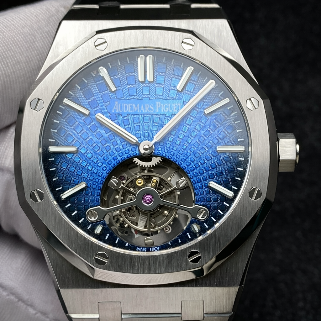 AUDEMARS PIGUET ROYAL OAK FLYING TOURBILLON GRADIENT BLUE STYLE
