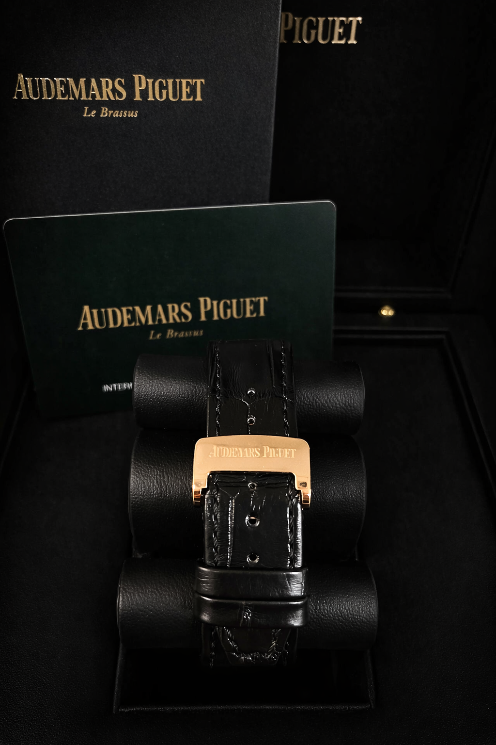 AUDEMARS PIGUET STYLE ROYAL OAK 41mm BLACK TEXTURED DIAL ON BLACK LEATHER