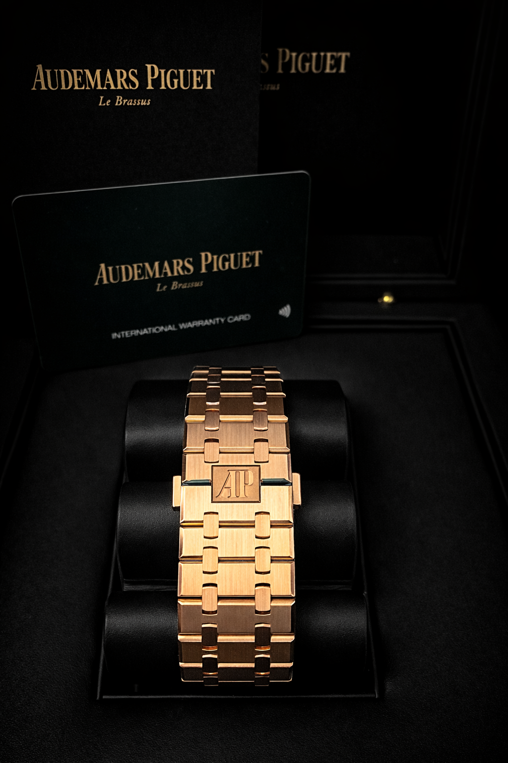 ROYAL OAK PINK GOLD BLACK DIAL STYLE