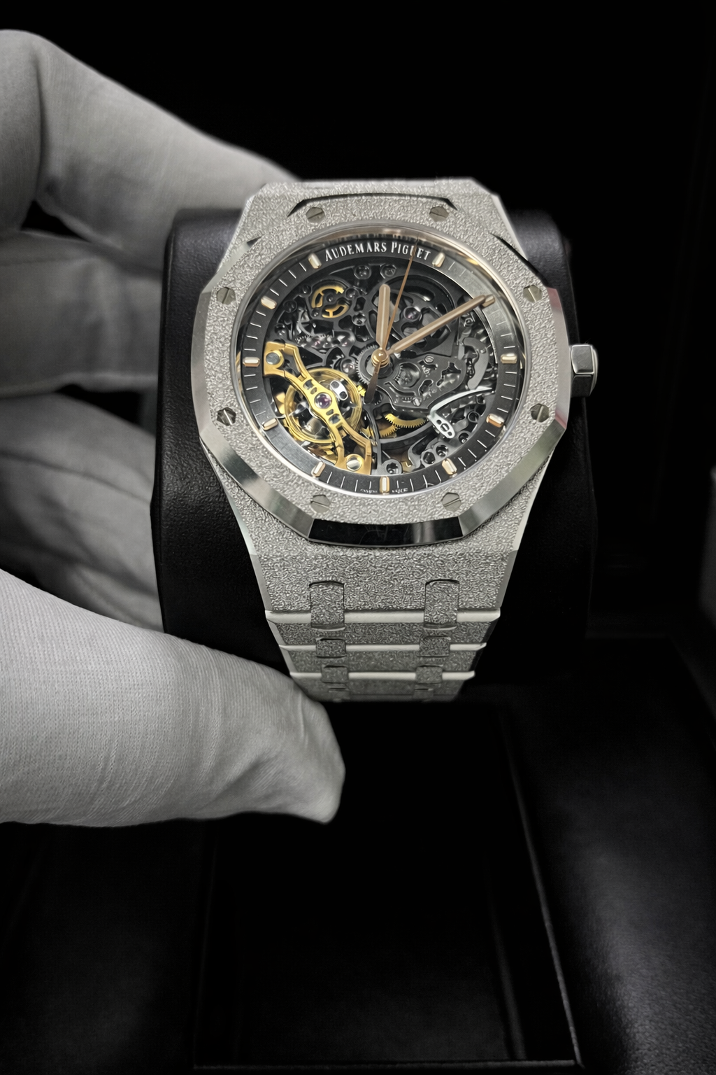 AUDEMARS PIGUET ROYAL OAK FROSTED STYLE