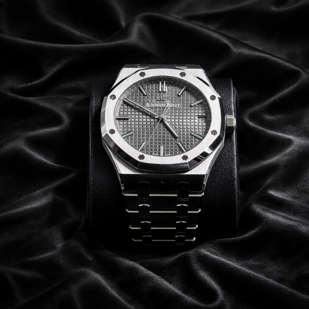 AUDEMARS PIGUET ROYAL OAK GREY STYLE